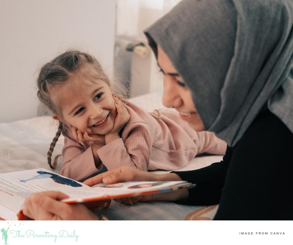 picture of a mum reading a child a bedtime story