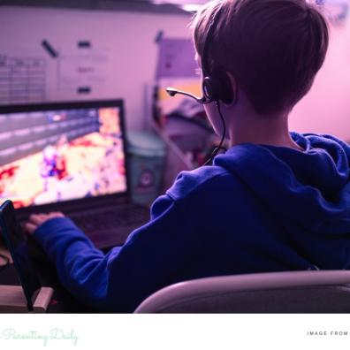 picture of a child gaming